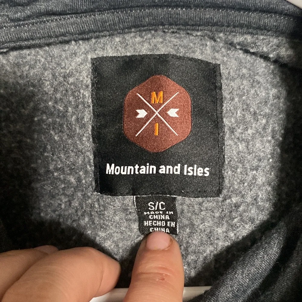 Mountain and Isles Hoodie - Picture 5 of 5